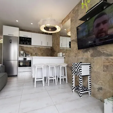 Orlando Torviscas Bajo * أذيخي