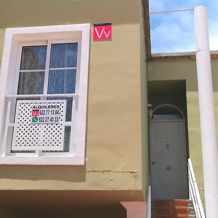 Orlando Torviscas Bajo شقة